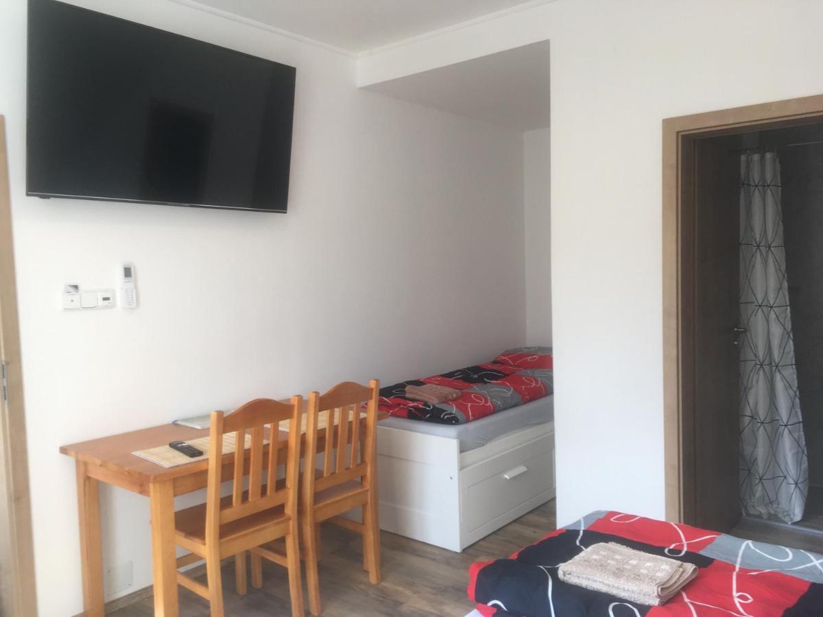 Ubytování Pod Mezu Hlohovec Exterior foto